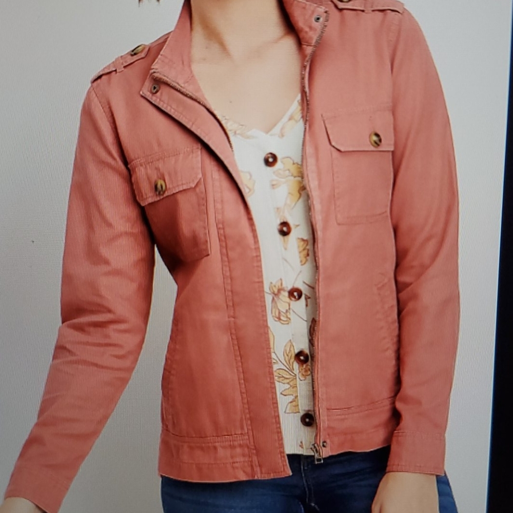 Ruffle back utility jacket